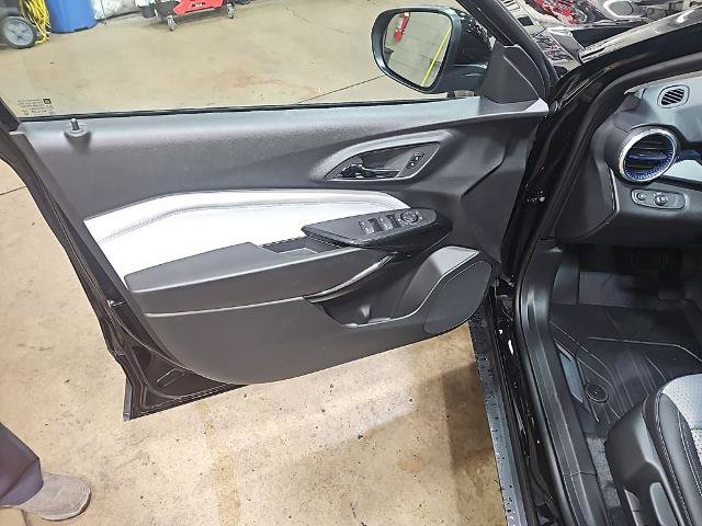 New 2026 Chevrolet Trax LT w/ Driver Confidence Package FWD image 10