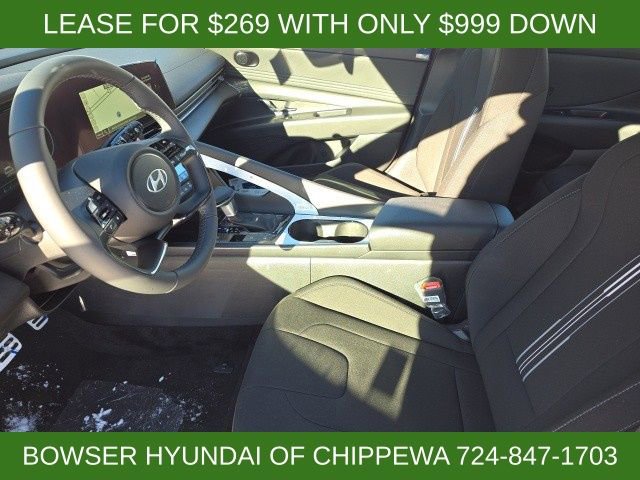 New 2025 Hyundai Elantra SEL image 10