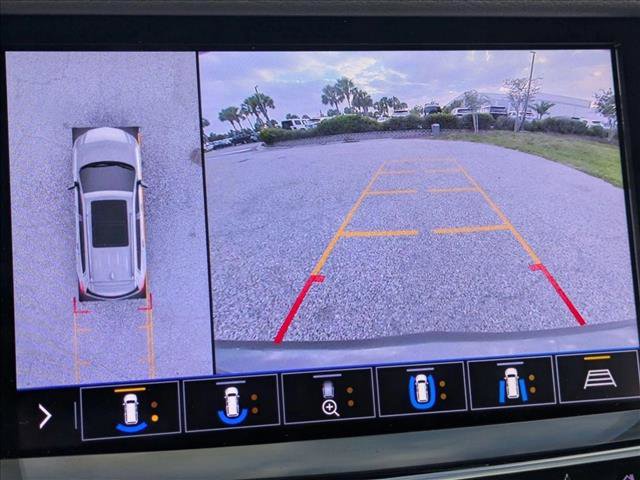 Used 2020 Cadillac XT6 Premium Luxury FWD image 10