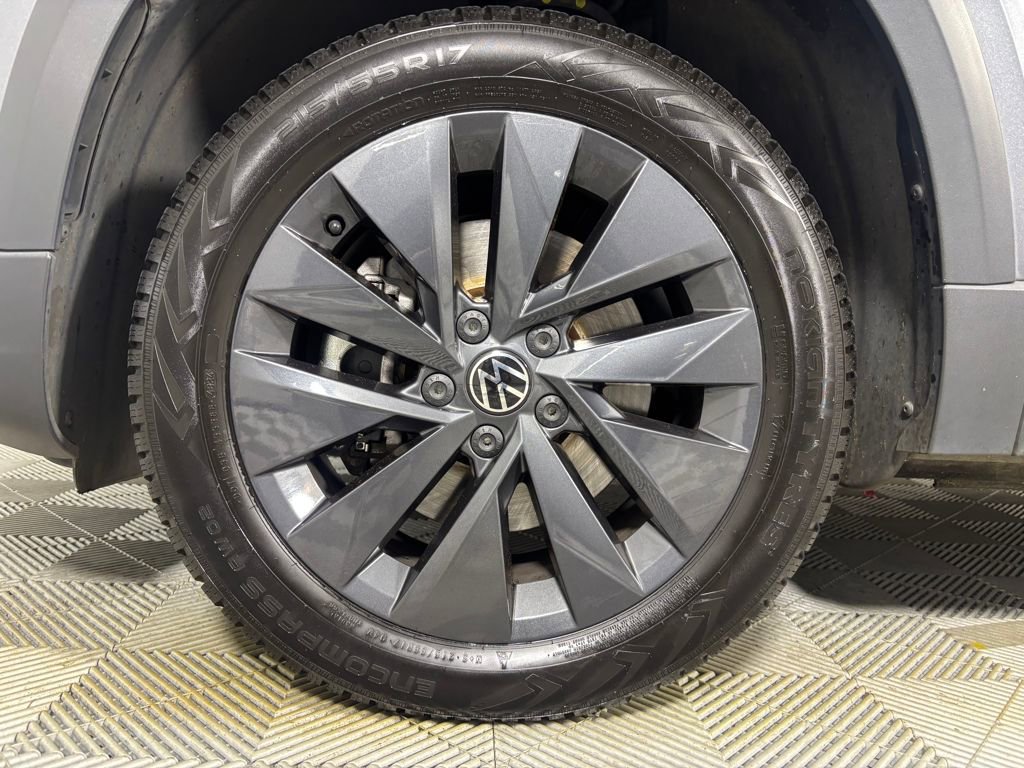 Used 2022 Volkswagen Taos S w/ IQ Drive S Package image 24