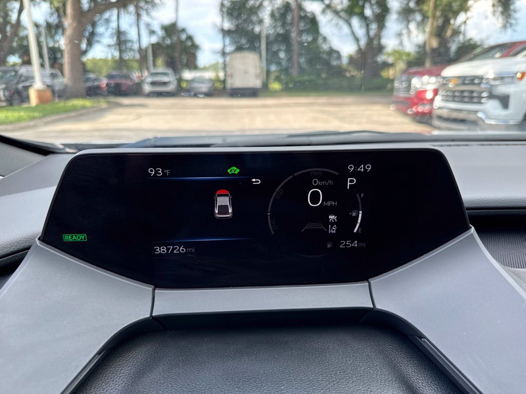 Used 2023 Toyota Prius XLE FWD image 24