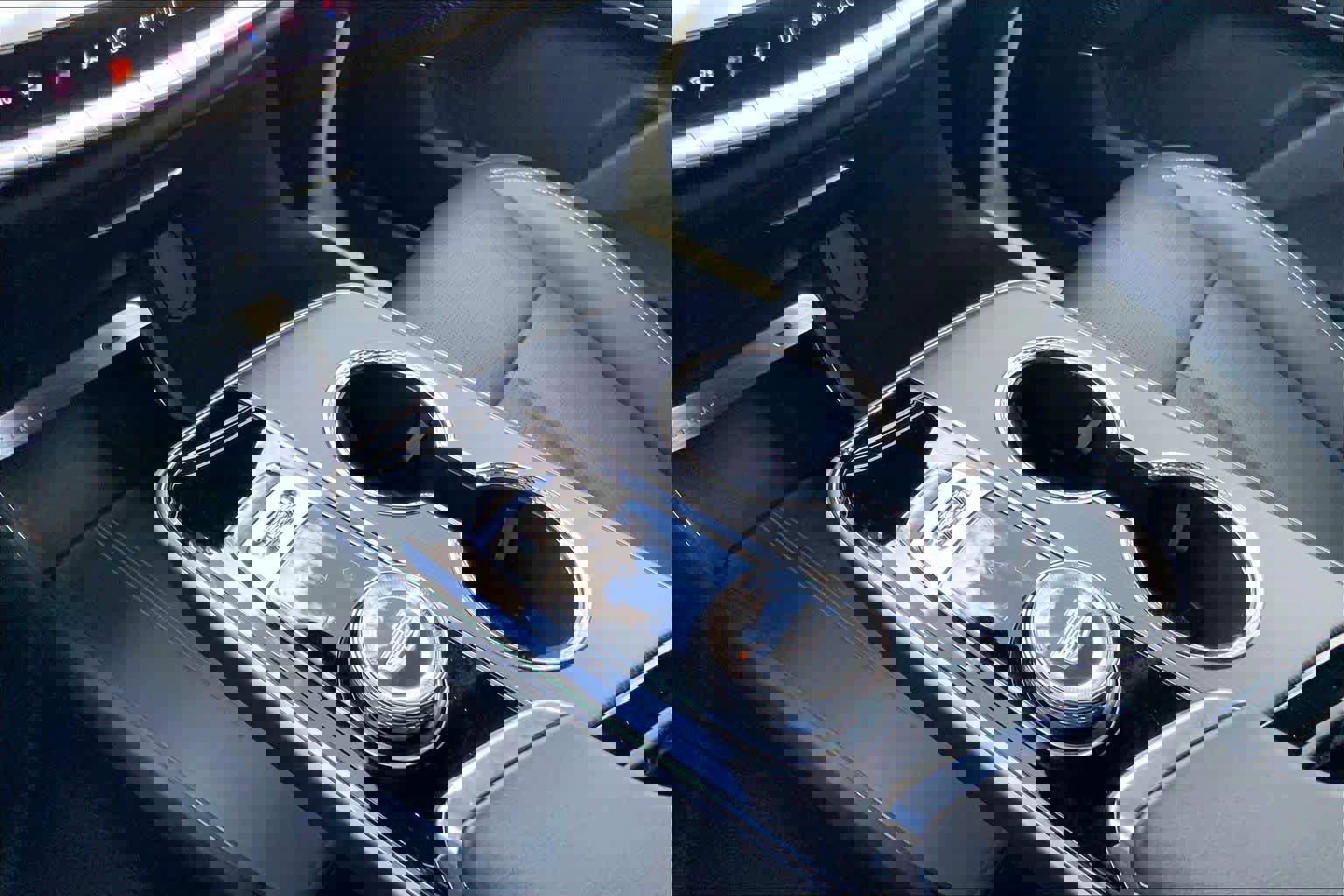 Used 2025 Cadillac Lyriq Luxury RWD image 16