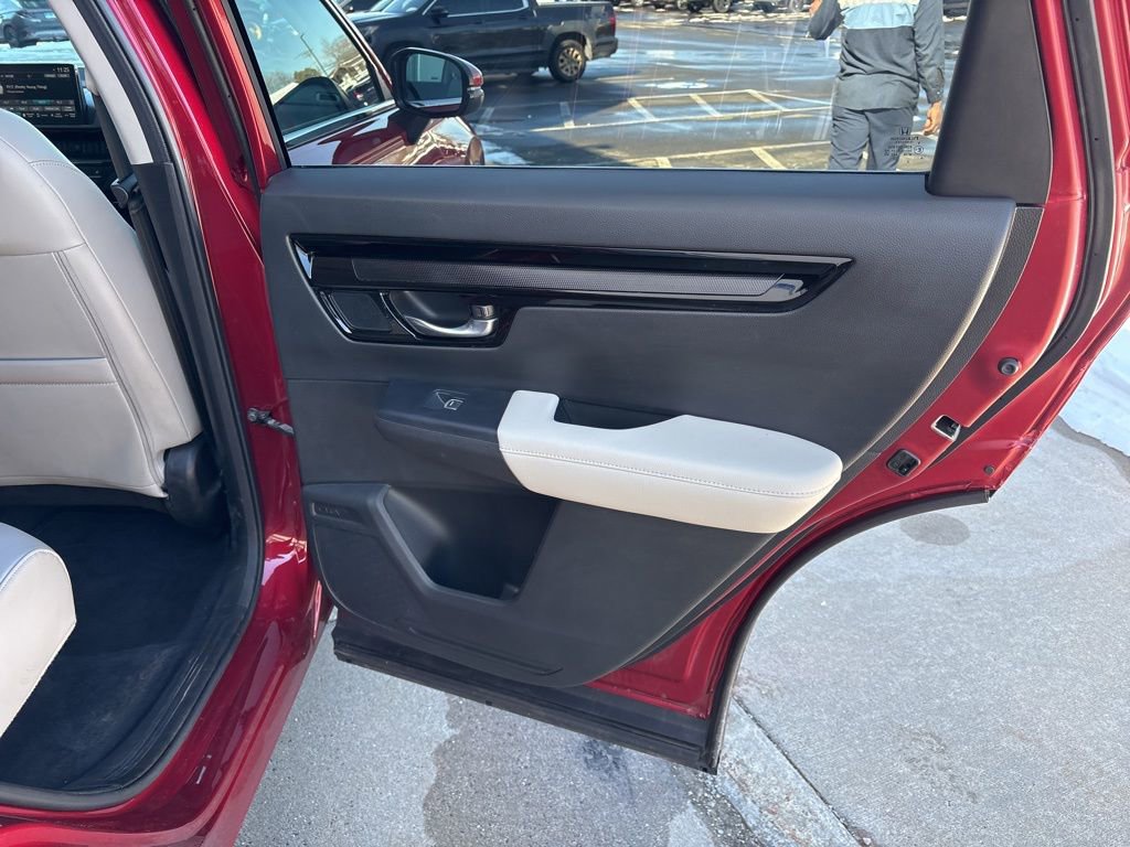 Used 2023 Honda CR-V EX-L image 9