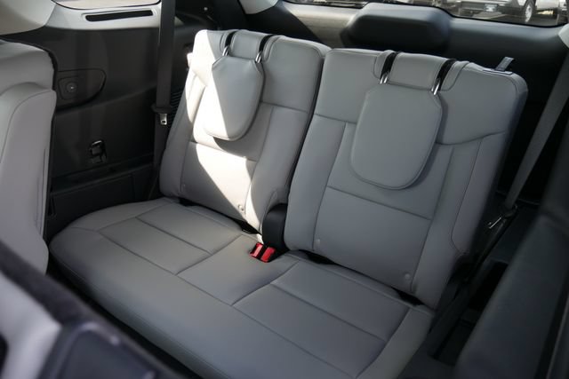 New 2026 Ford Explorer Active w/ Active Comfort Package AWD/4WD image 26