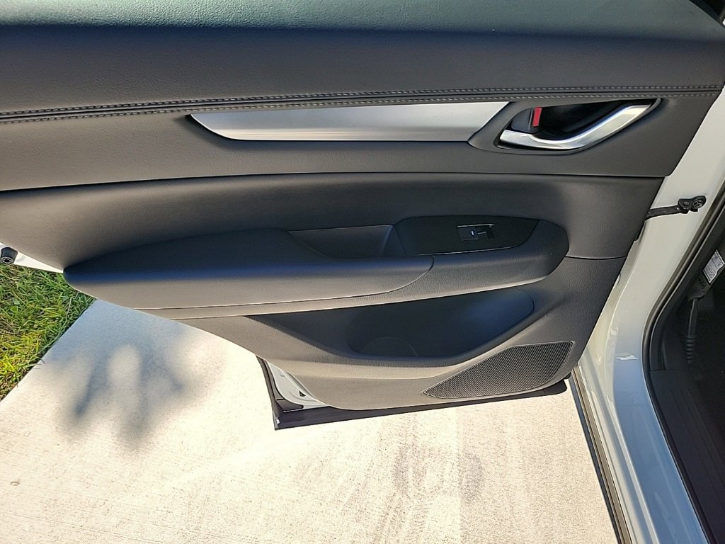 Used 2018 MAZDA CX-5 Touring w/ Preferred Equipment Package image 10