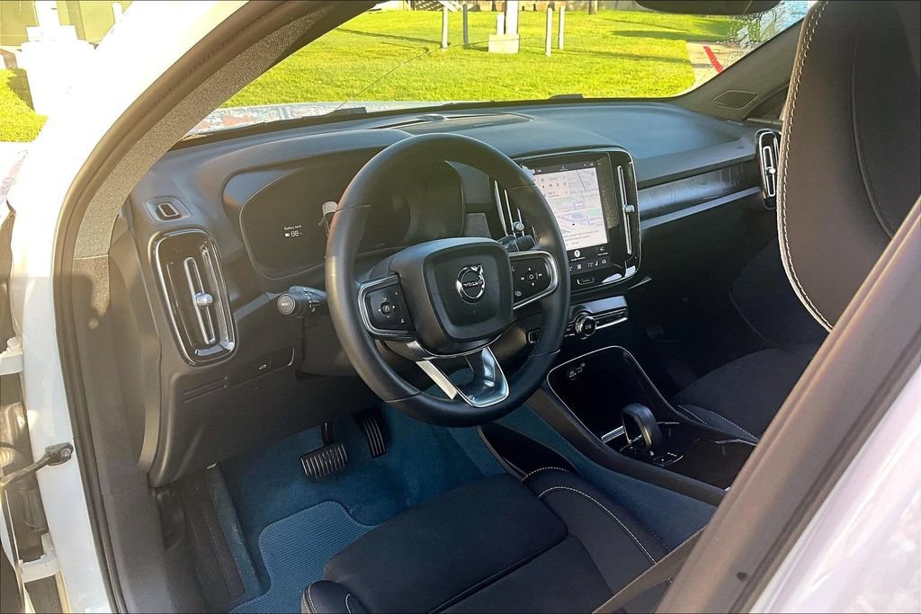 Certified 2023 Volvo C40 P8 Recharge Ultimate AWD/4WD image 17