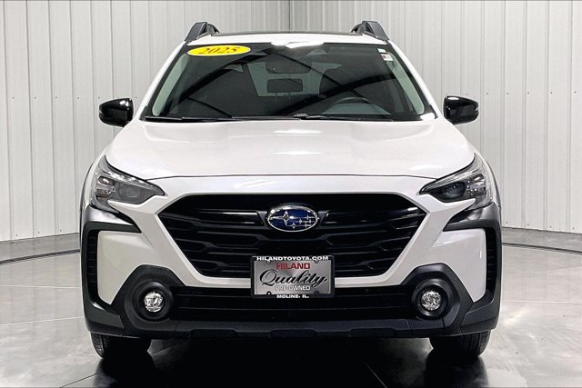 Used 2025 Subaru Outback Onyx Edition AWD/4WD image 2