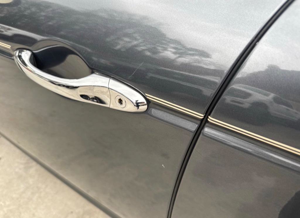 Used 2006 Jaguar XJ Vanden Plas image 16