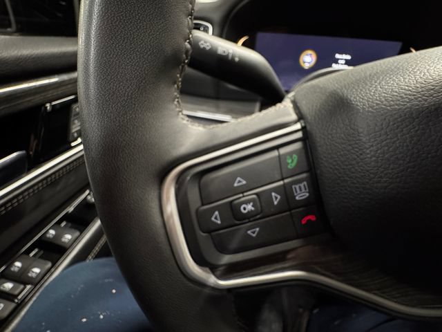 Used 2022 Jeep Wagoneer Series III AWD/4WD image 18