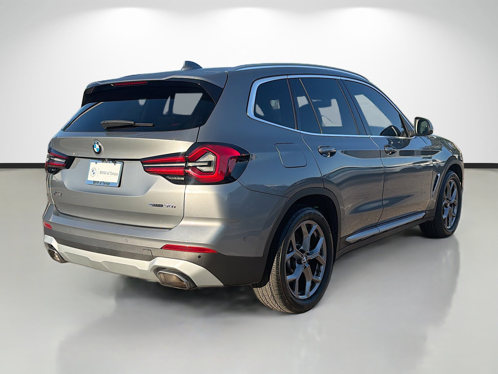 Used 2023 BMW X3 sDrive30i w/ Convenience Package w/ZPA image 3