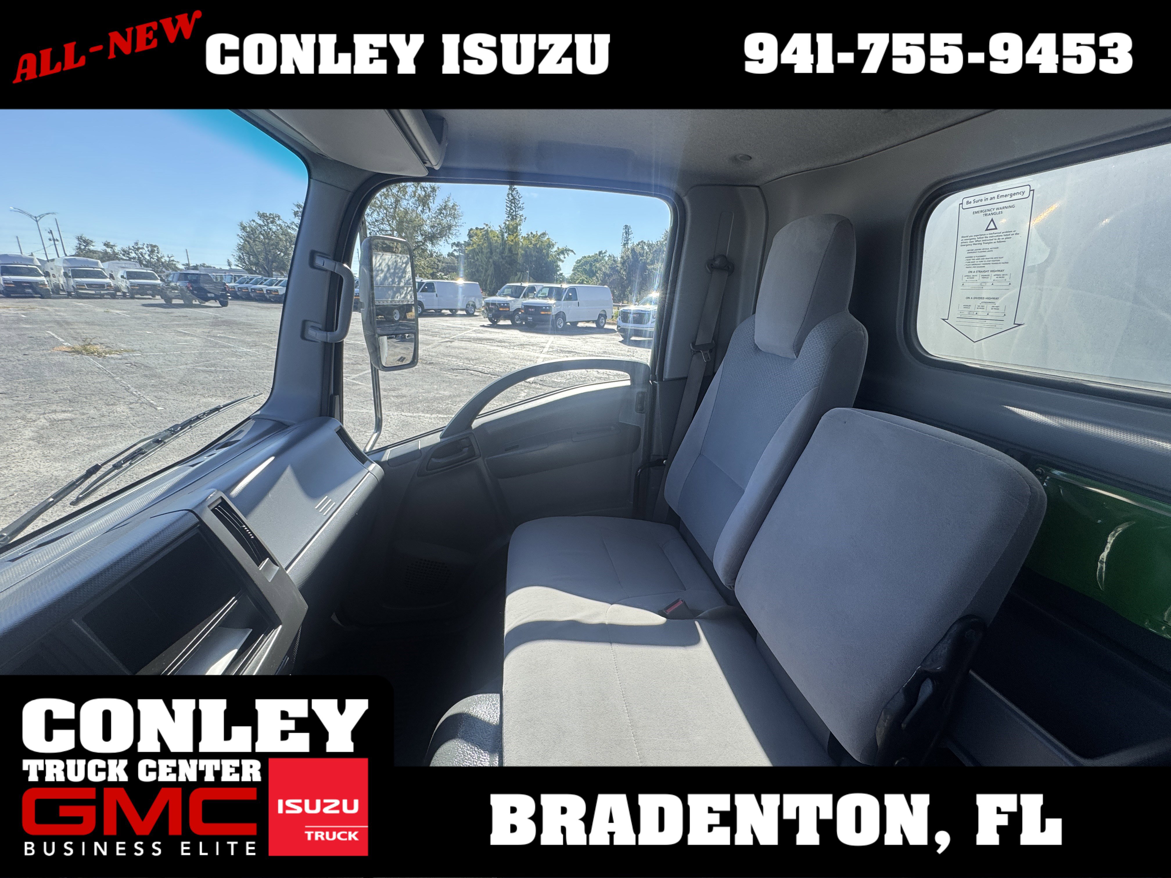 Used 2020 Isuzu NPR image 16