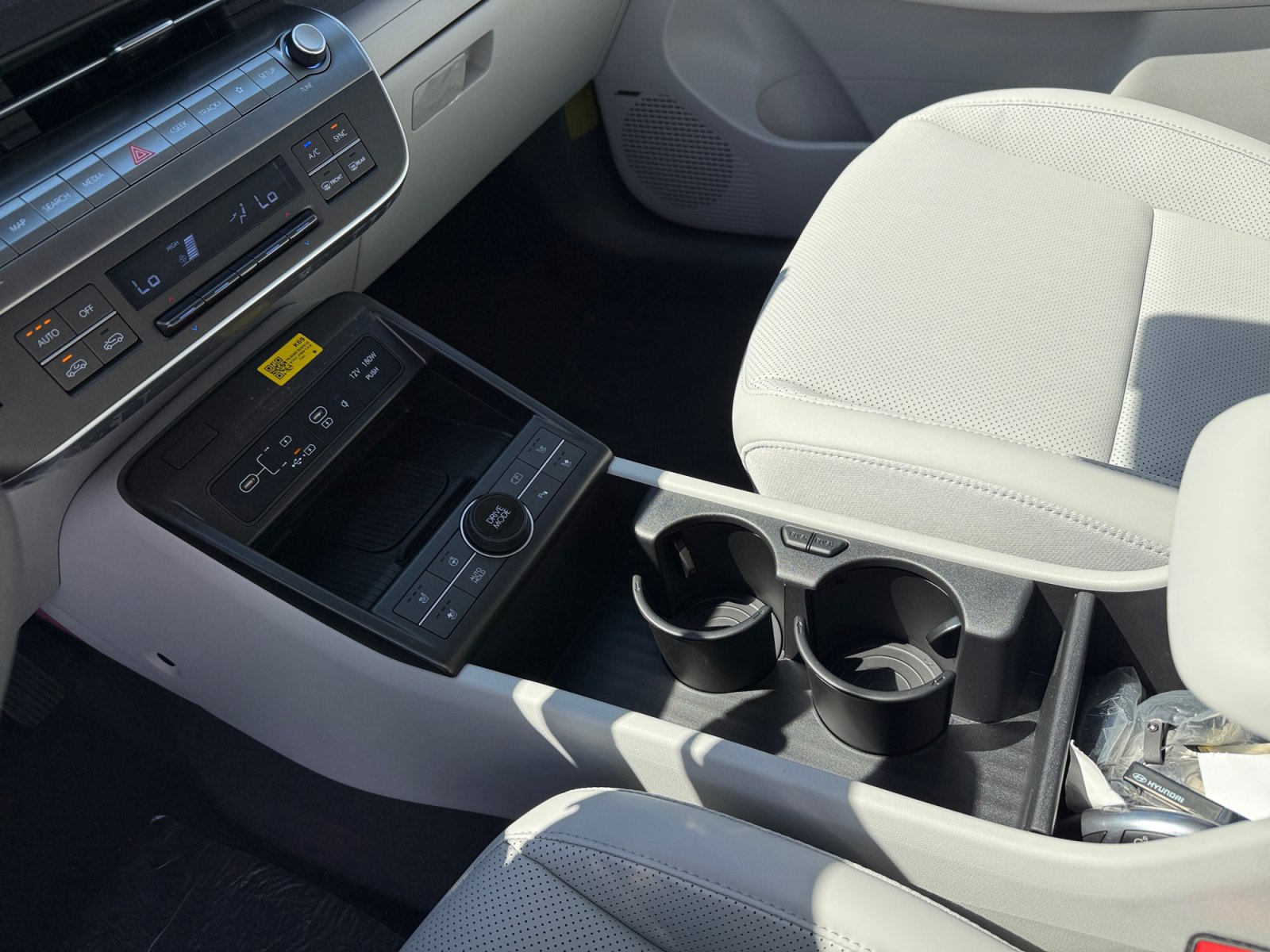New 2026 Hyundai Kona Limited FWD image 13