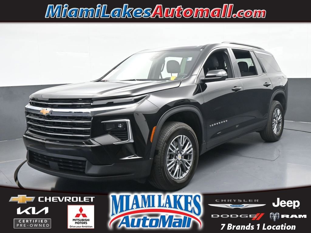 Used 2025 Chevrolet Traverse LT