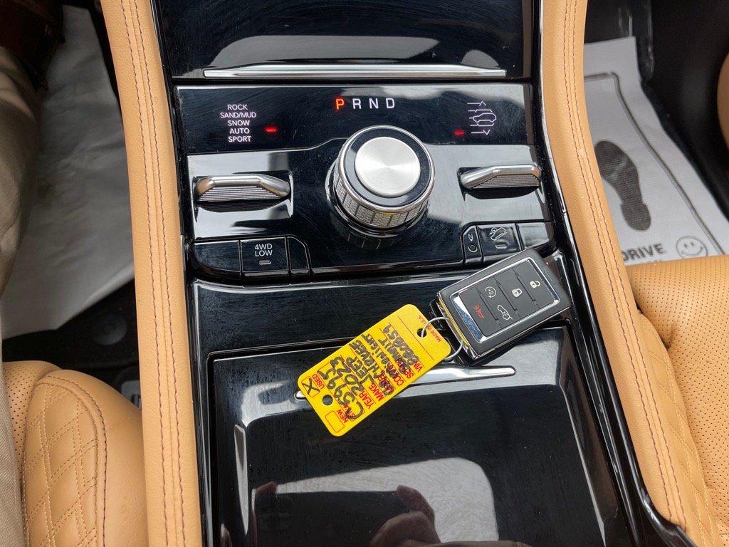 Certified 2023 Jeep Grand Cherokee L Summit AWD/4WD image 30