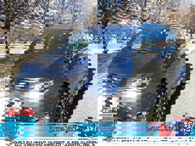 Used 2020 Chrysler Pacifica Touring-L