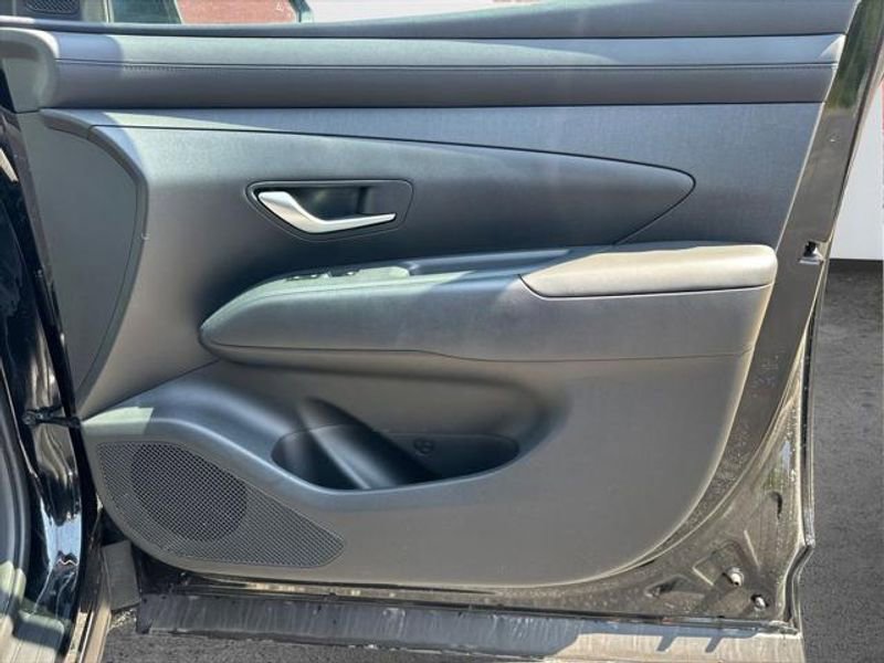 Used 2025 Hyundai Tucson SEL image 12