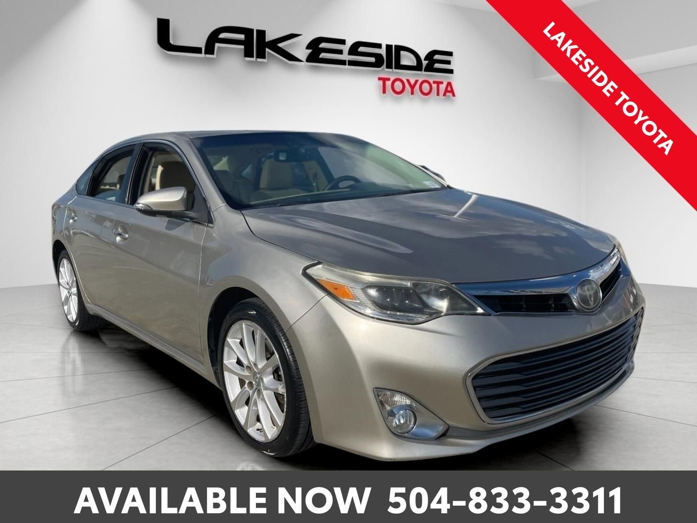 Used 2015 Toyota Avalon Limited w/ Technology Package image 8