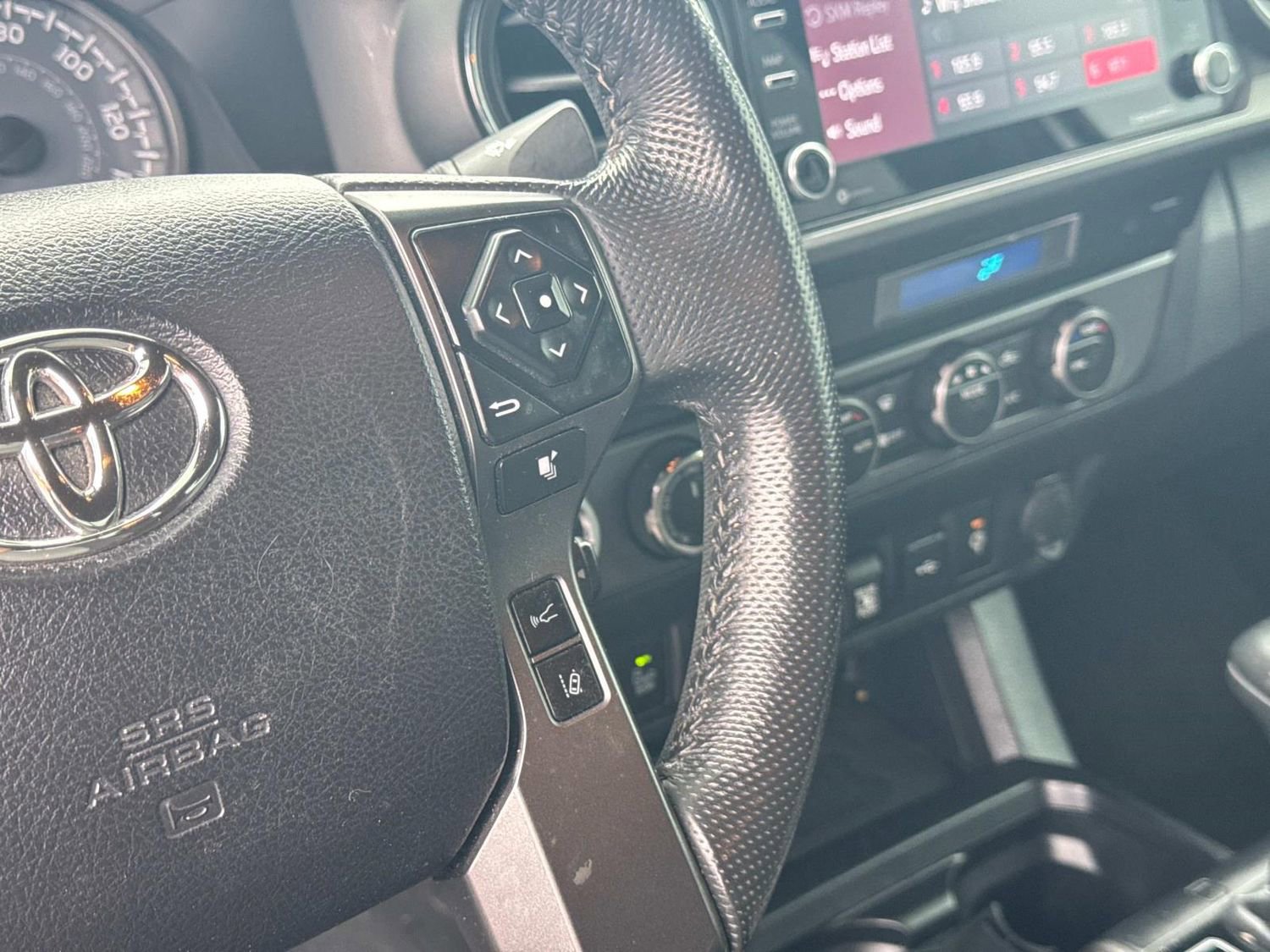 Used 2021 Toyota Tacoma TRD Off-Road w/ Technology Package image 29