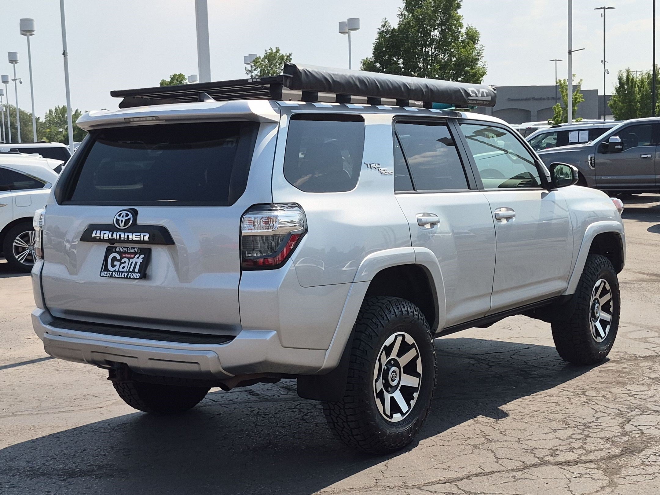 Used 2021 Toyota 4Runner TRD Off-Road AWD/4WD image 3