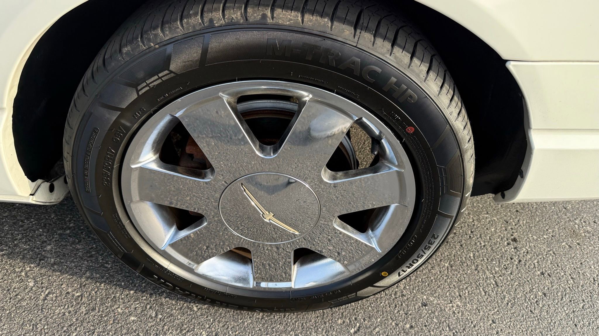 Used 2003 Ford Thunderbird image 50