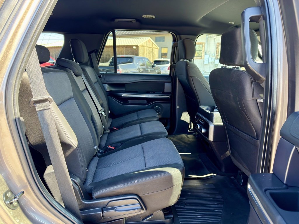 Used 2019 Ford Expedition XLT image 13