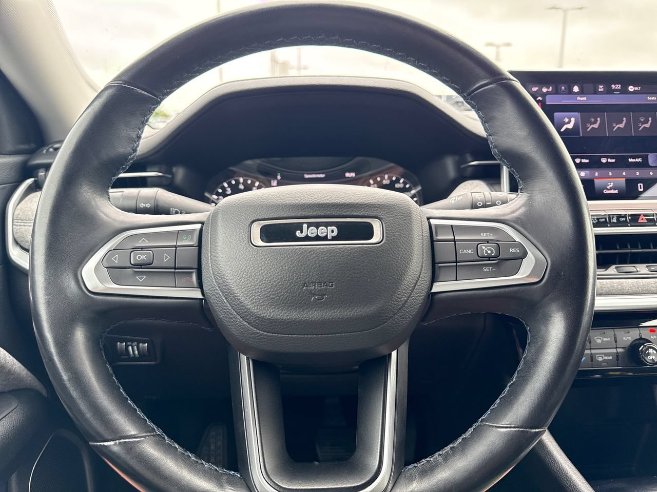 Used 2022 Jeep Compass Latitude w/ Convenience Group AWD/4WD image 17