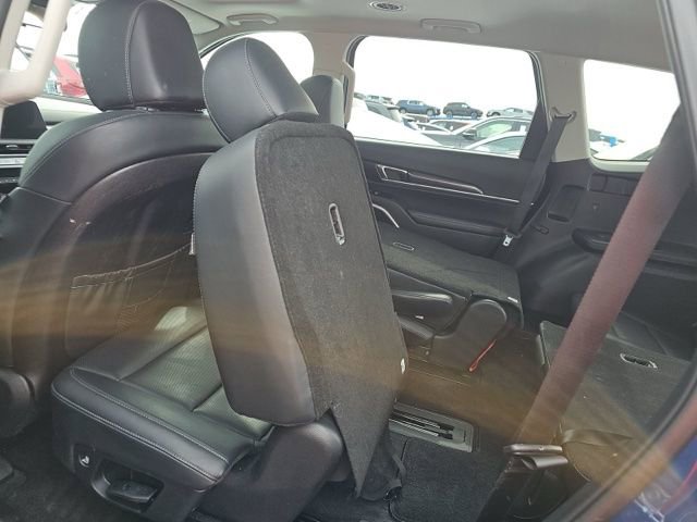 Used 2025 Kia Telluride S image 17