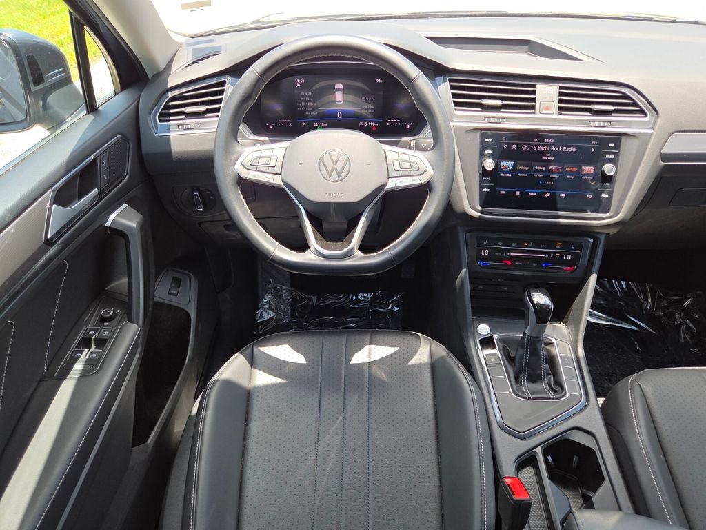 Used 2024 Volkswagen Tiguan SE FWD image 28