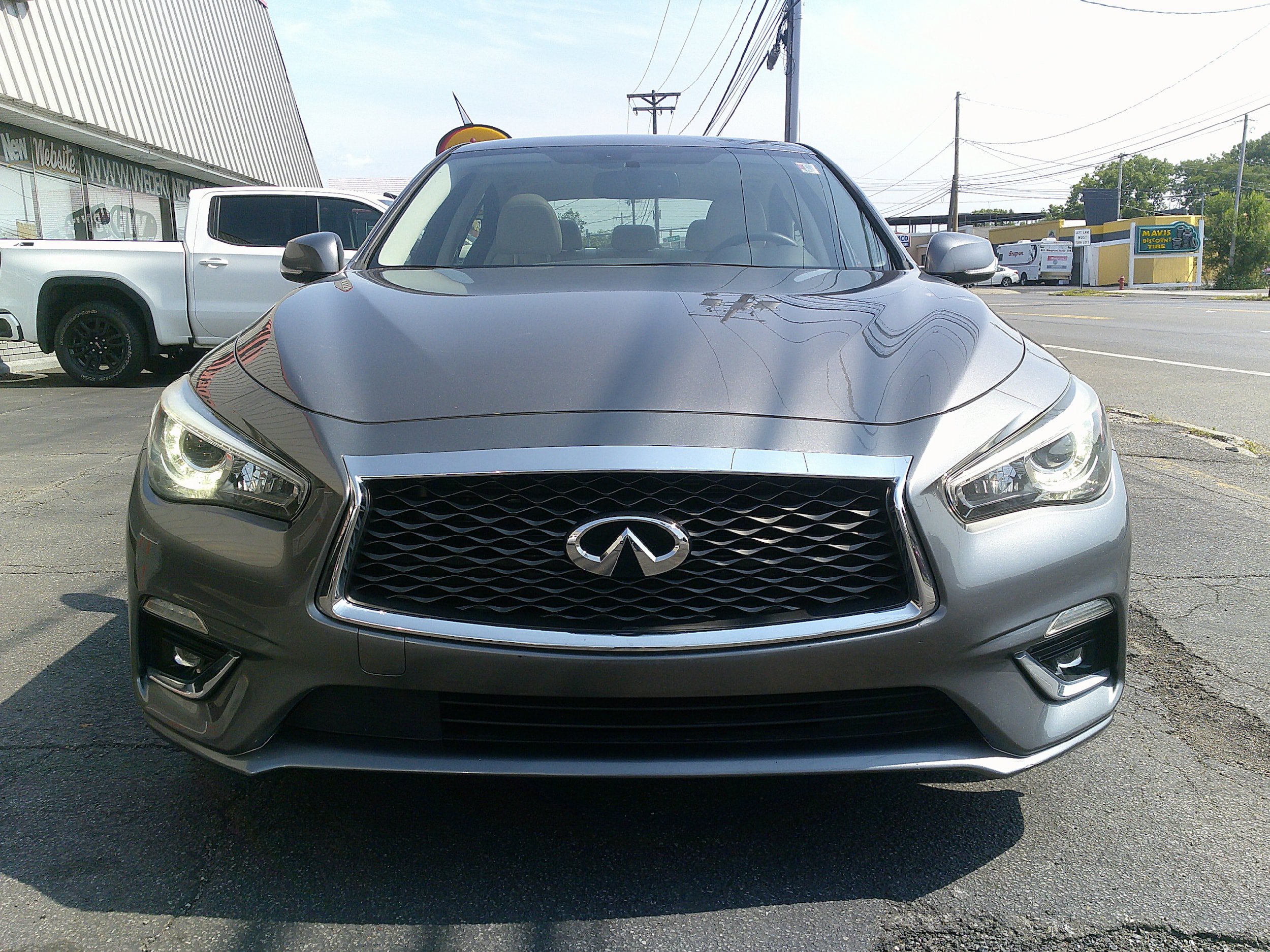 Used 2020 INFINITI Q50 Luxe RWD image 8