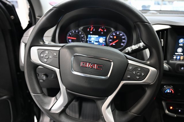 Used 2024 GMC Terrain SLE w/ Driver Convenience Package image 21