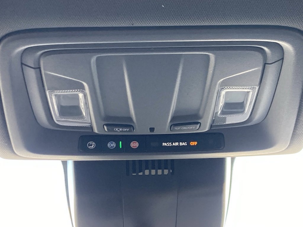 Used 2024 Chevrolet Silverado 1500 LT image 16