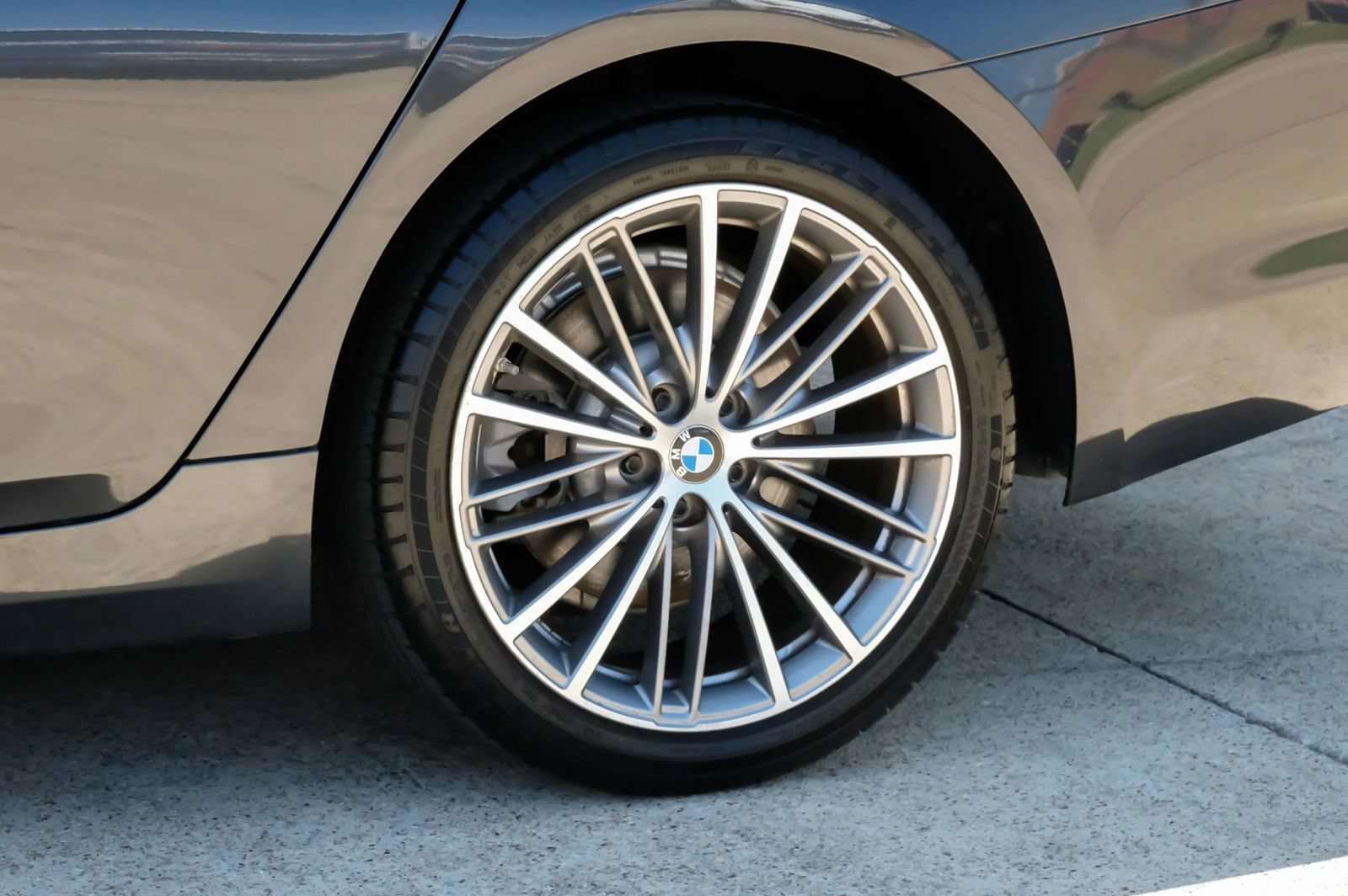 Used 2018 BMW 530i RWD image 68