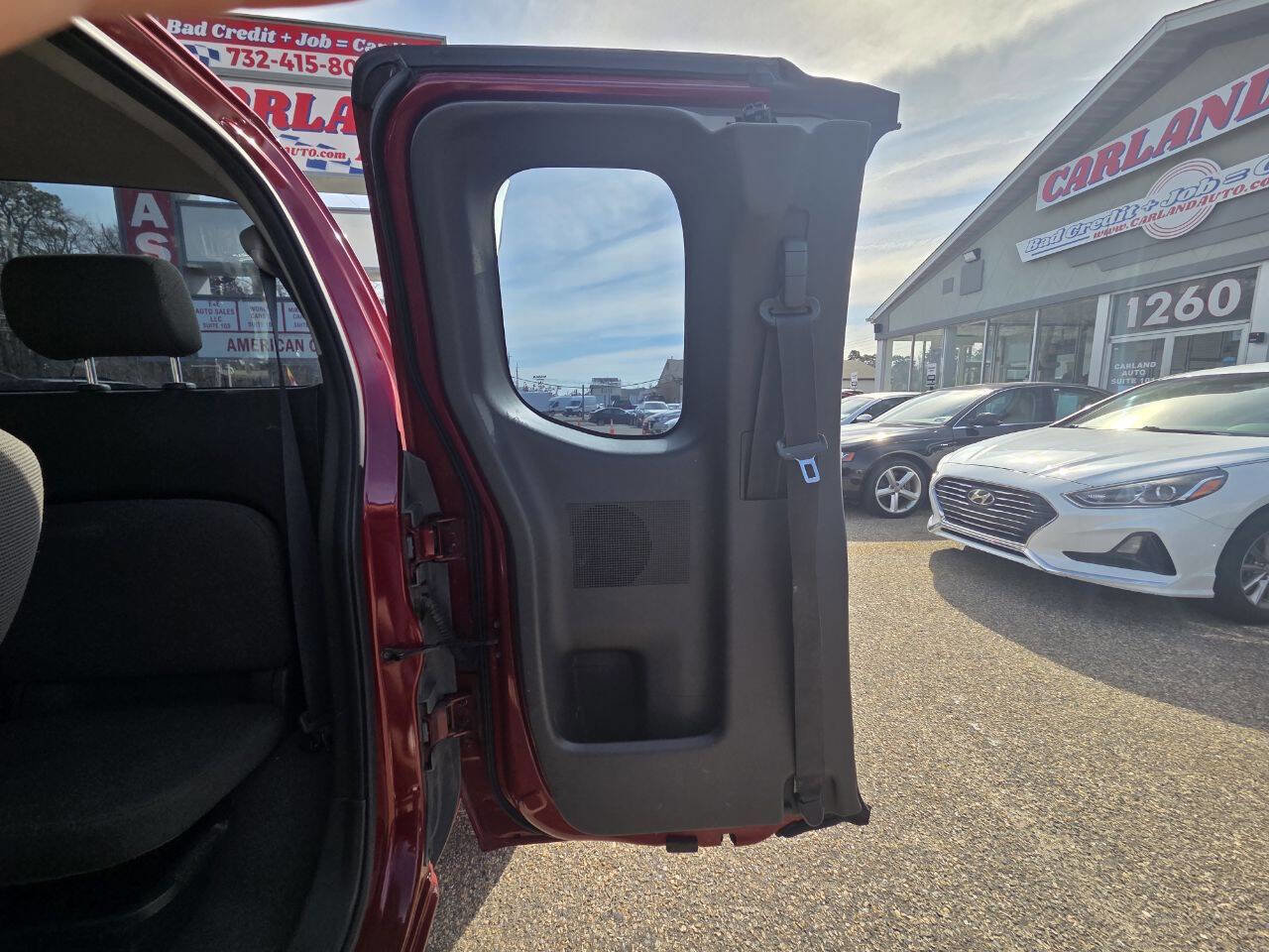 Used 2008 Nissan Frontier XE w/ XE Preferred Pkg image 11