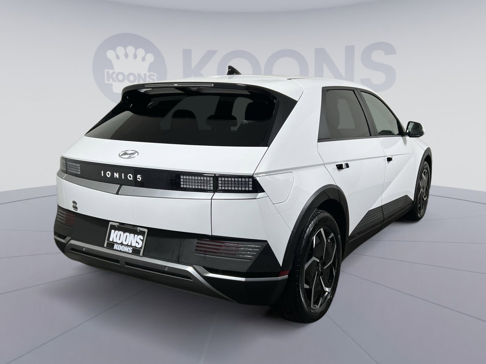 Used 2023 Hyundai Ioniq 5 SE w/ Cargo Package image 7