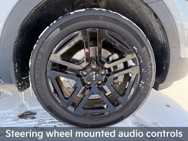 Used 2023 Kia Telluride EX X-Line image 15