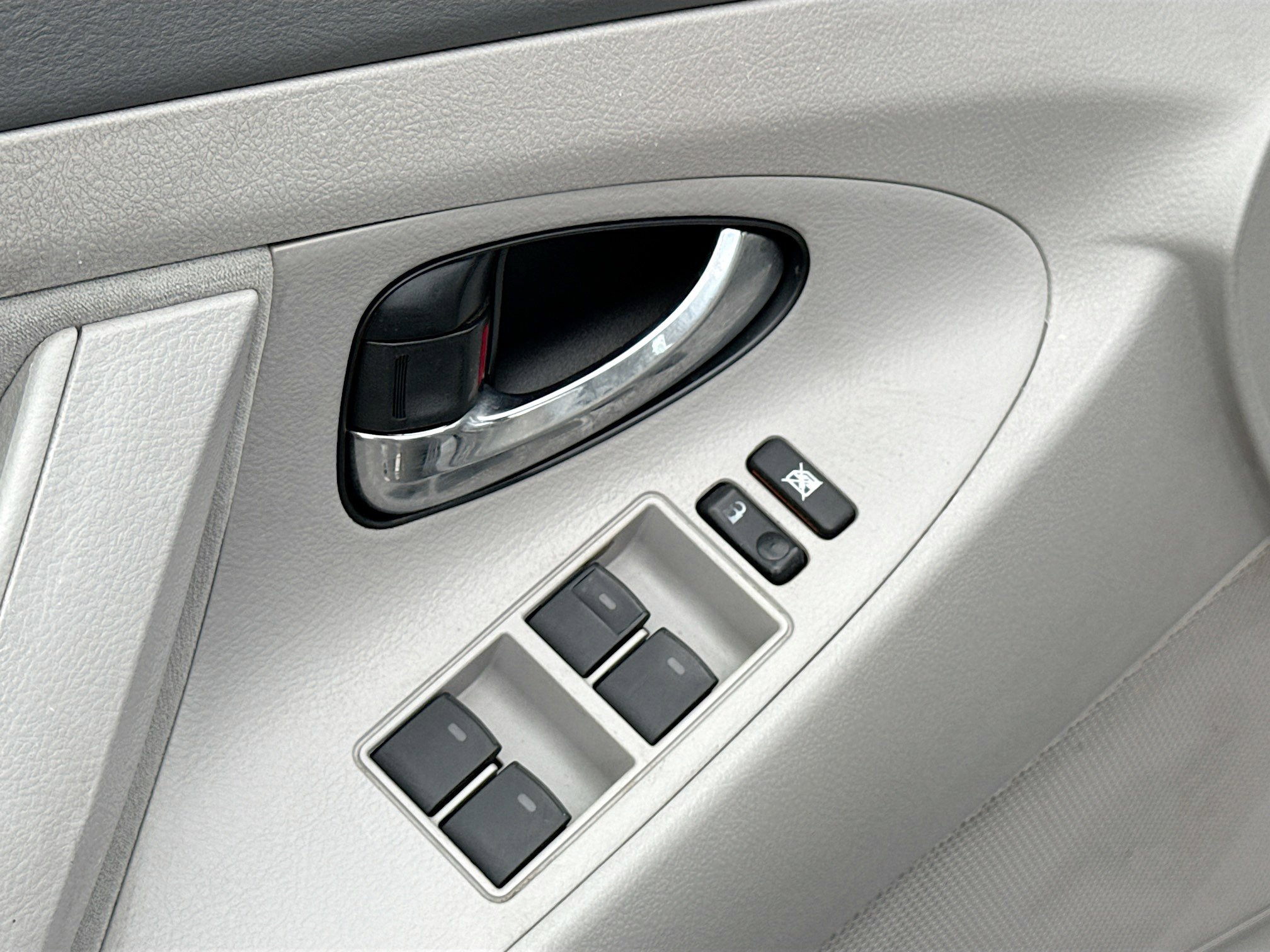 Used 2010 Toyota Camry image 7