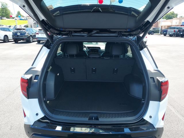 New 2027 GMC Terrain AT4 w/ Convenience Package III AWD/4WD image 9