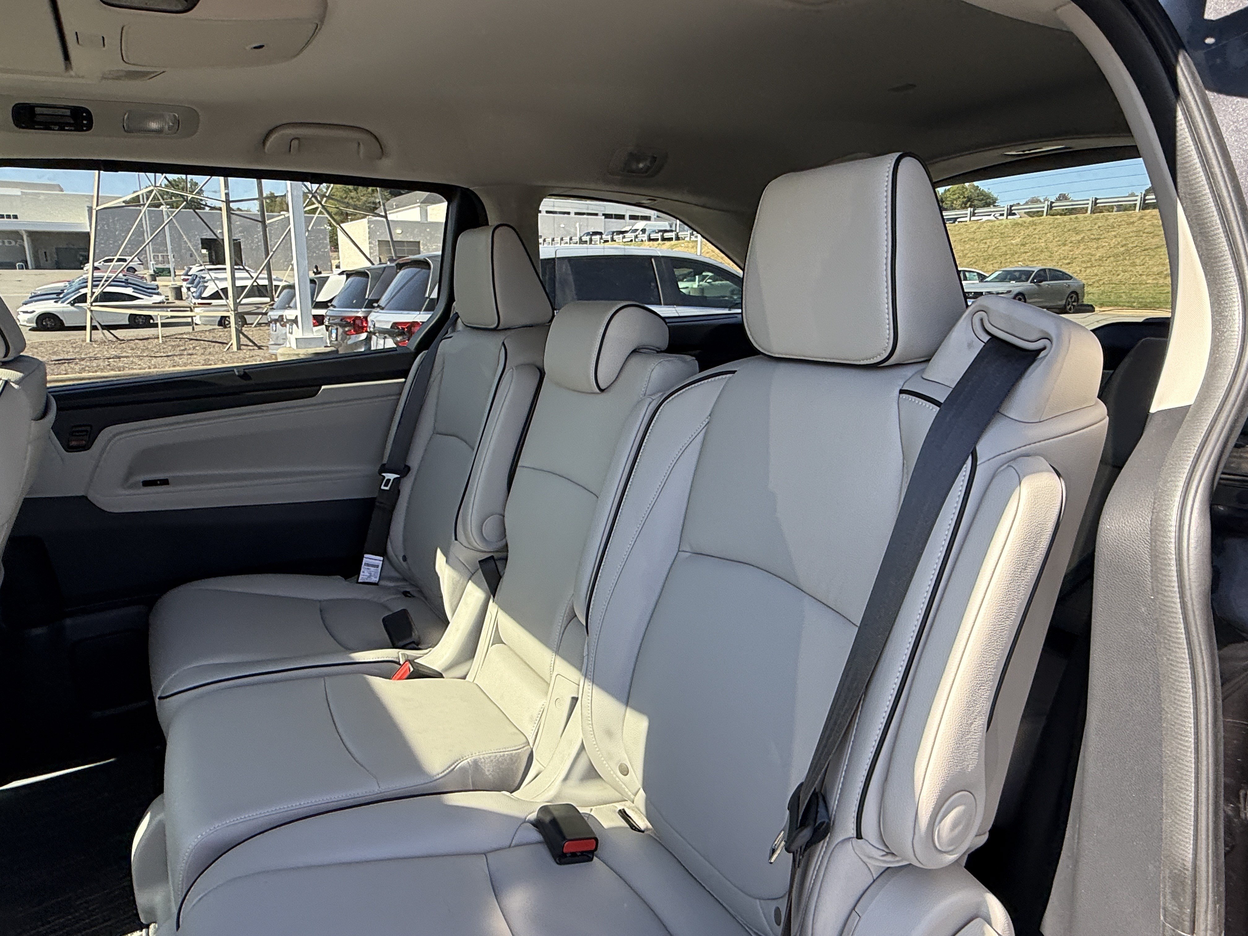 New 2027 Honda Odyssey Touring image 33
