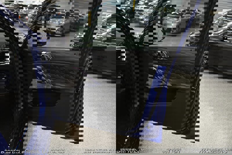 Used 2025 BMW X6 M Competition w/ Executive Package image 43