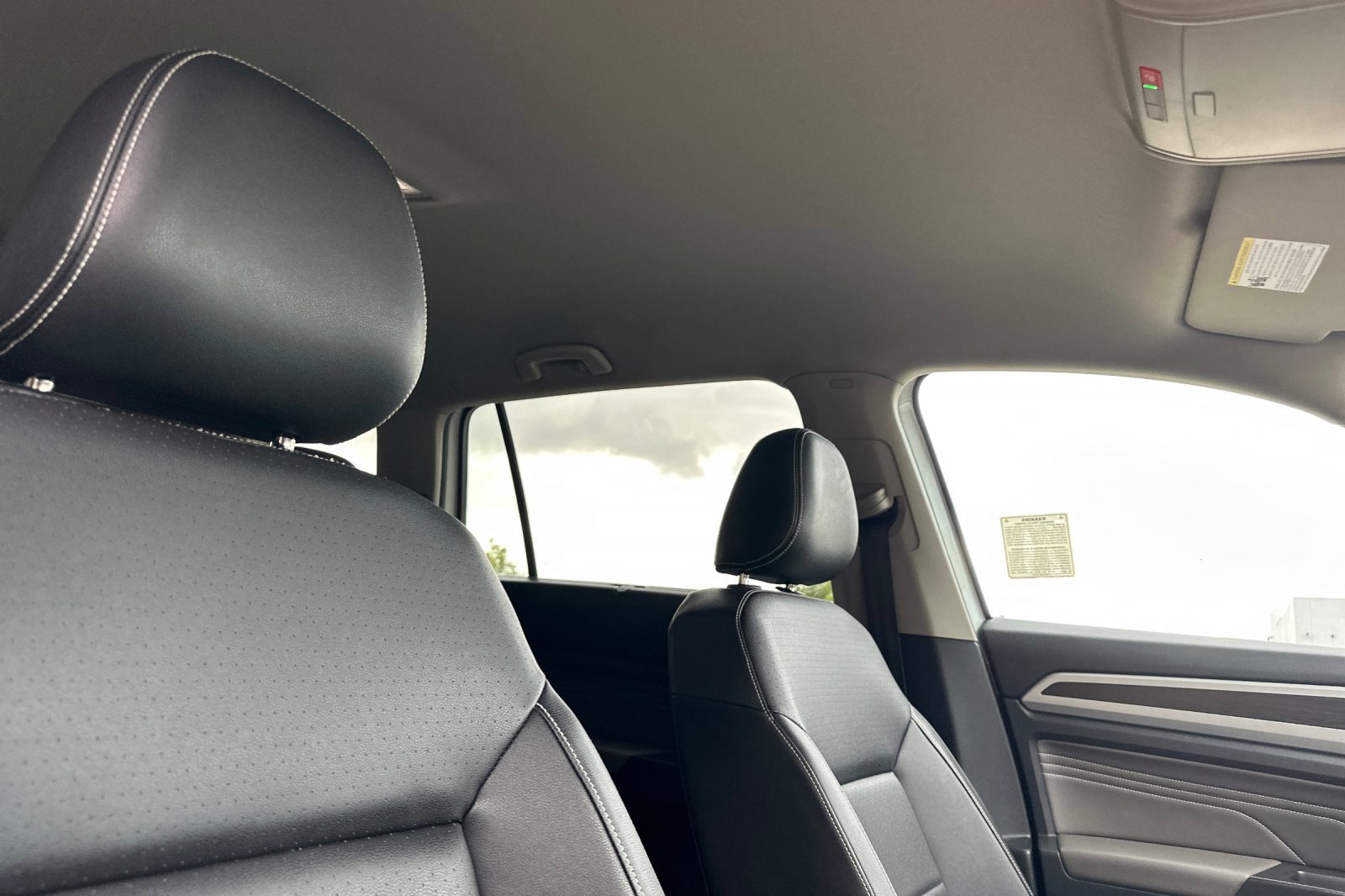 Used 2023 Volkswagen Atlas SE image 18