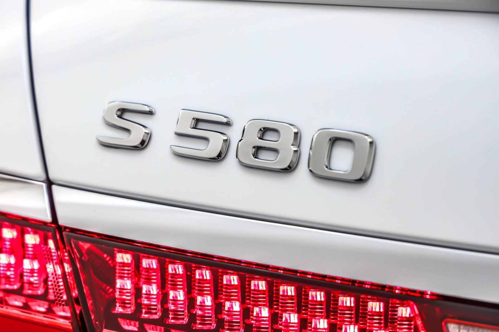 New 2026 Mercedes-Benz S 580 4MATIC Sedan image 9