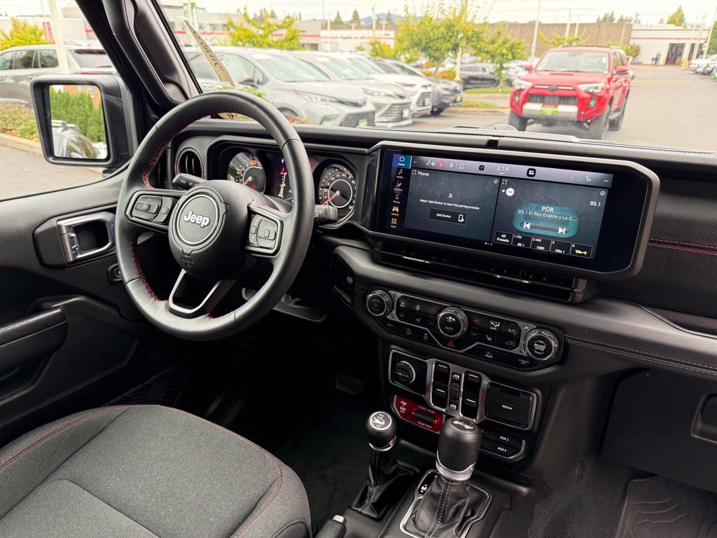 Used 2024 Jeep Wrangler Unlimited Rubicon w/ Convenience Group AWD/4WD image 21