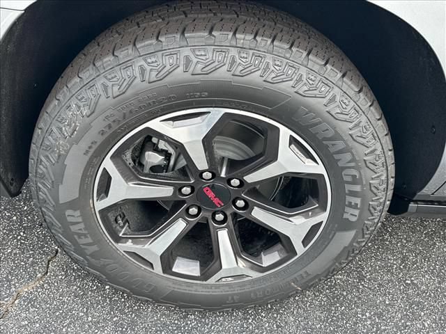 New 2026 GMC Yukon AT4 Ultimate AWD/4WD image 16