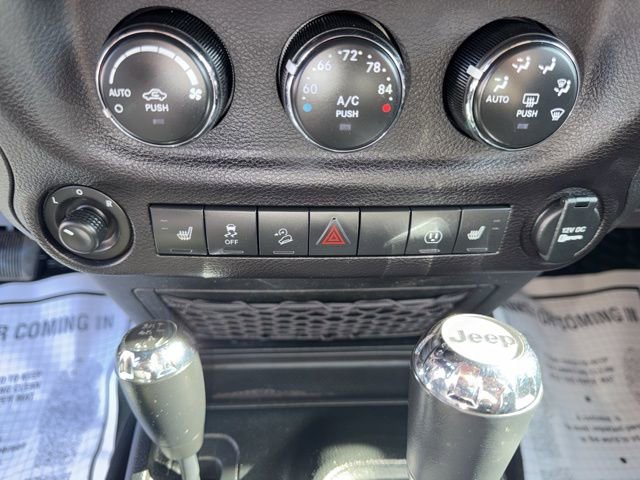 Used 2018 Jeep Wrangler Unlimited Sahara w/ Max Tow Package image 17