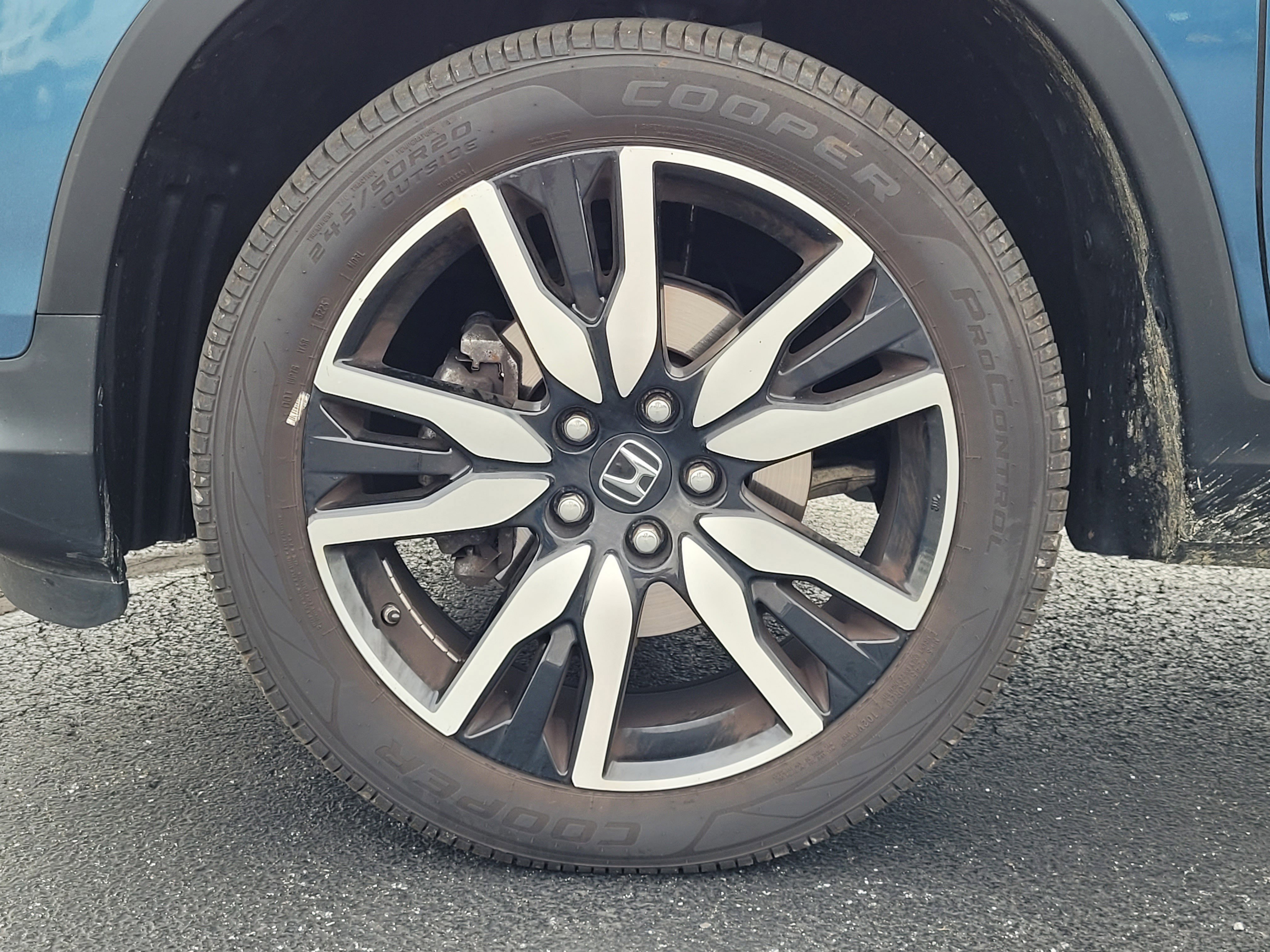 Used 2021 Honda Pilot Touring image 10