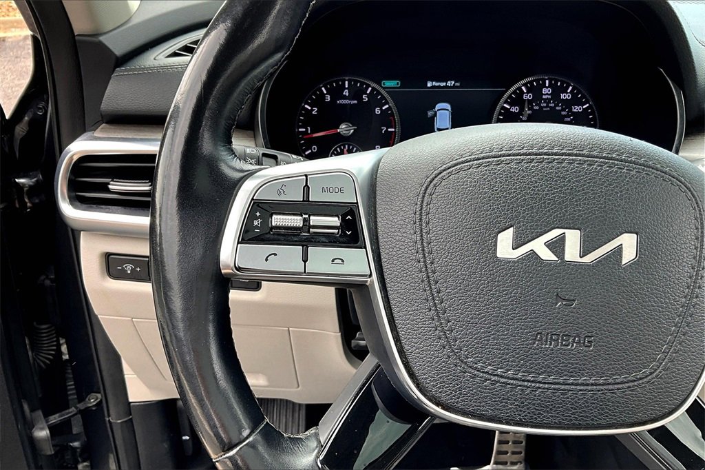 Used 2022 Kia Telluride SX w/ Nightfall Edition Package image 18
