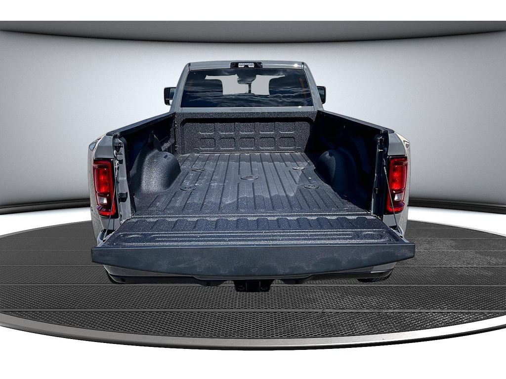 New 2026 RAM 3500 Big Horn AWD/4WD image 43