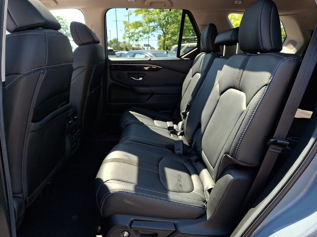 Certified 2024 Honda Pilot Touring image 11