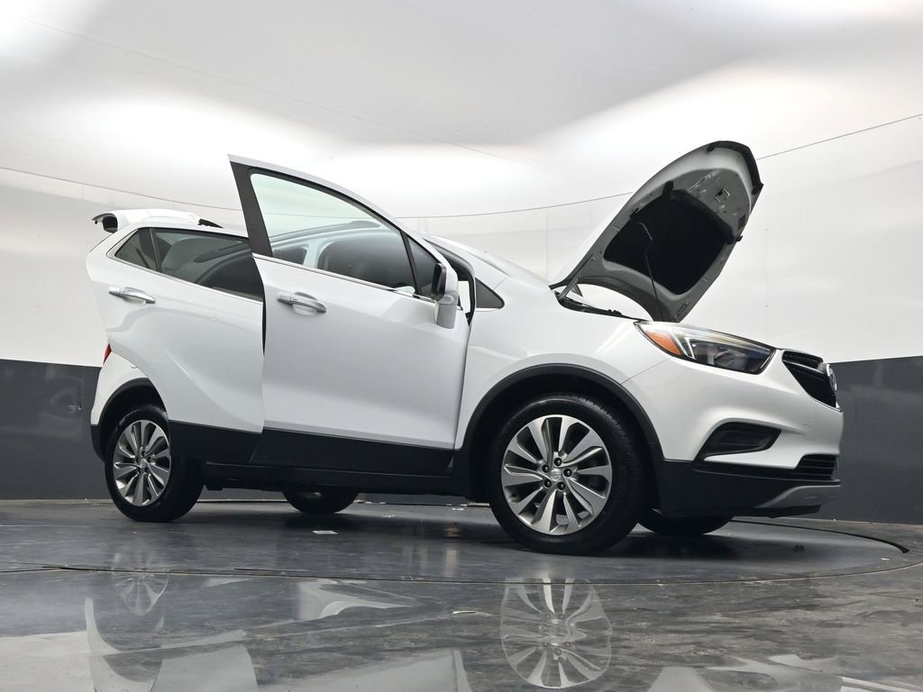 Used 2020 Buick Encore Preferred FWD image 44