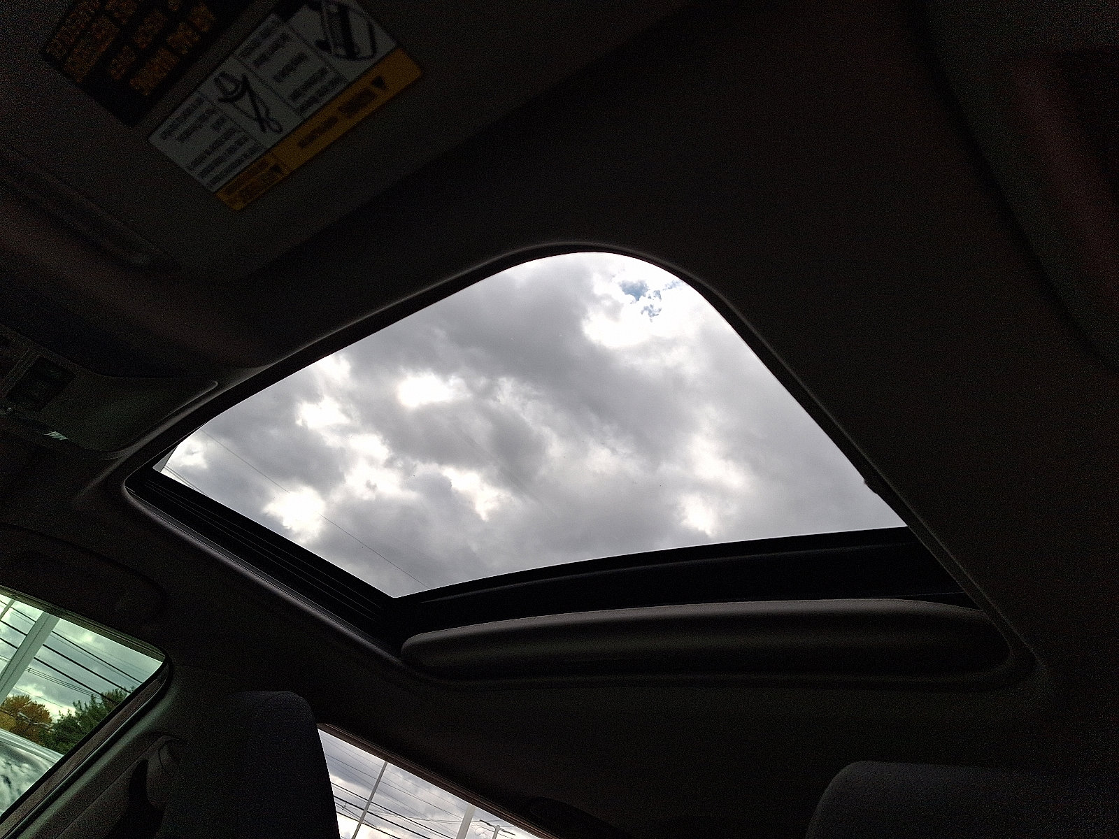 Used 2019 Toyota RAV4 XLE image 14